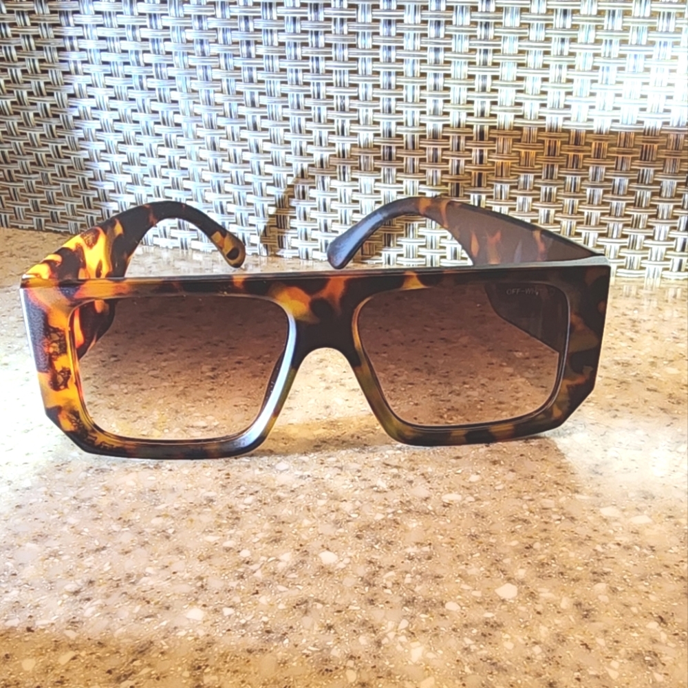 Off-White Tropez designer sunglasses